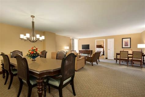 Embassy Suites Savannah Historic District,Savannah:Photos,Reviews,Deals