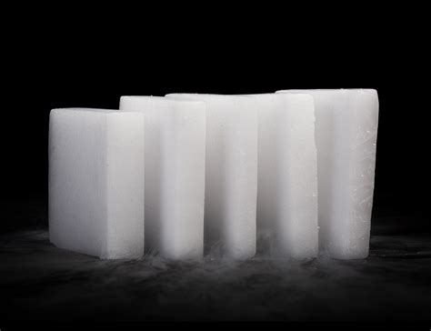 Dry Ice – NATUZZI ICE