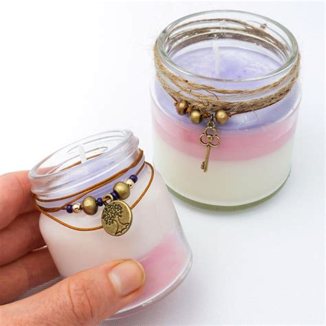 How to Make Scented Candles (Step-by-step Tutorial) - Craftsy Hacks