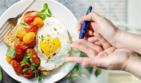 Type 2 diabetes: Eating eggs for breakfast could lower blood sugar ...