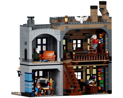 LEGO Set 75978-1 Diagon Alley (2020 Harry Potter) | Rebrickable - Build ...