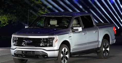 Electric vehicles win truck, utility of the year awards | The Seattle Times