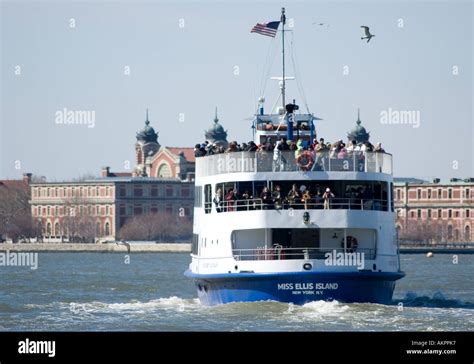 Ellis Island ferry Stock Photo - Alamy