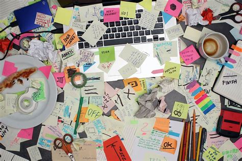 Messy Desk vs Clean Desk: What Does the State of Your Desk Say About ...