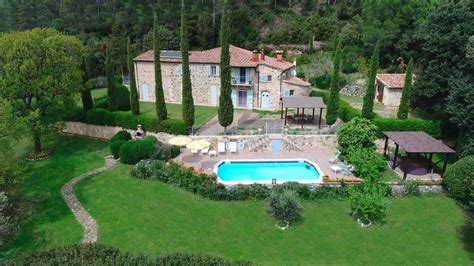 Tuscany Villa with pool - Villa le Capanne holday in private villas ...