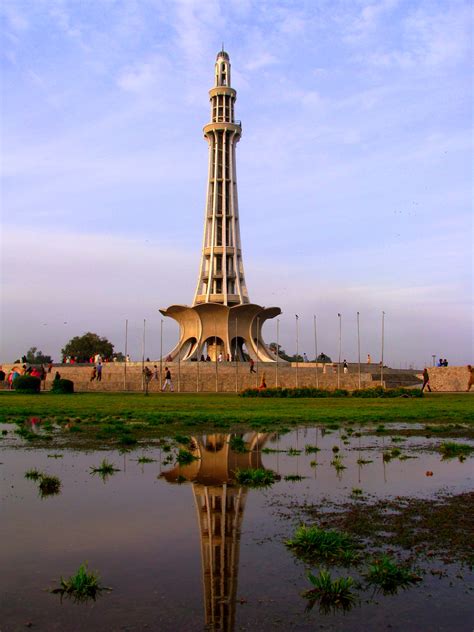 Minar-e-Pakistan, Lahore | Minar-e-Pakistan (Urdu: مينارِ پا… | Flickr