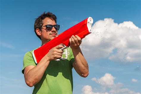 This High-Tech Water Gun Makes Your Super Soaker Look Like a Fossil ...