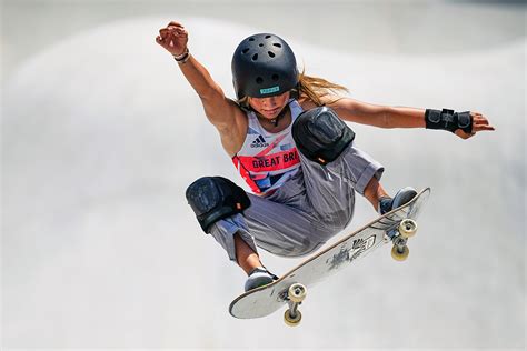 Teens Dominate Final Olympic Skateboarding Events - LA Times Now