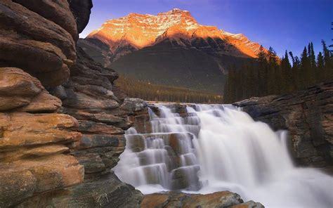 Tourist Guide To Athabasca Falls Canada - XciteFun.net