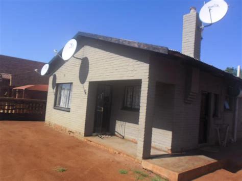 Standard Bank EasySell 3 Bedroom House for Sale in Lebowakgo