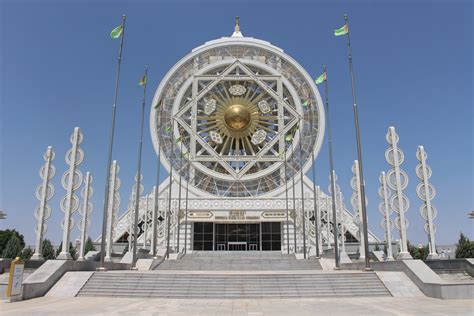 Things to do in Ashgabat, Turkmenistan: a bizarre guide for a bizarre city