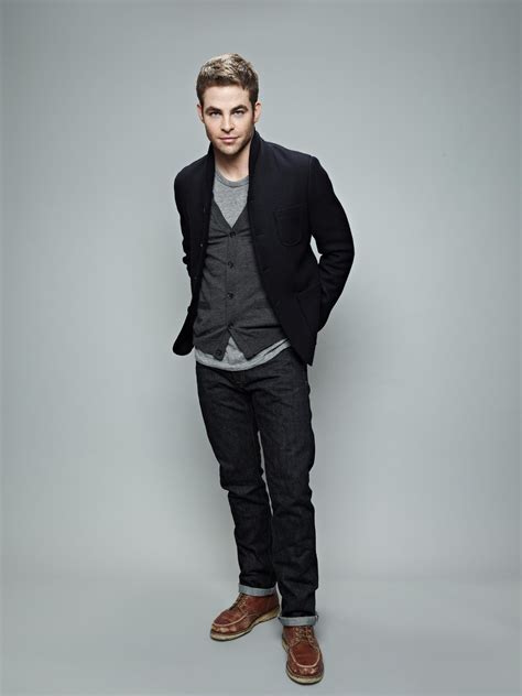 "Star Trek" Promotional Photoshoot - Chris Pine Photo (41109251) - Fanpop