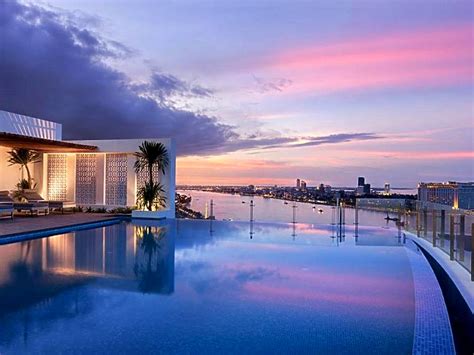 Top 20 Luxury Hotels in Phnom Penh - Sara Lind's Guide 2022