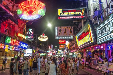 芭堤雅景点｜芭堤雅步行街(Pattaya Walking Street)，芭堤雅红灯区、夜生活大本营