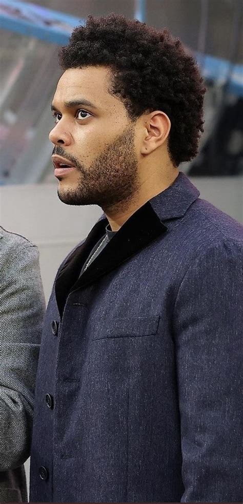 ABEL TESFAYE AT THE SUPERBOWL 🏈 : r/TheWeeknd