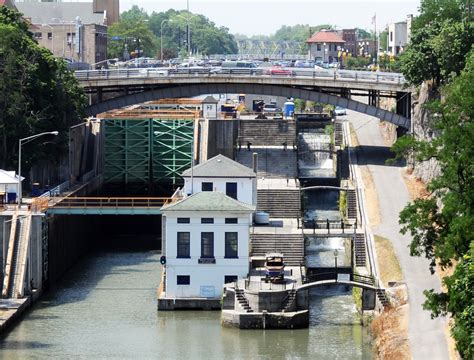 Locks of the Erie Canal at Lockport, New York | Book of Mormon Central