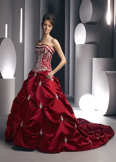 Best Wedding Planing: Red Wedding Dresses 2011 | Red Dresses for ...