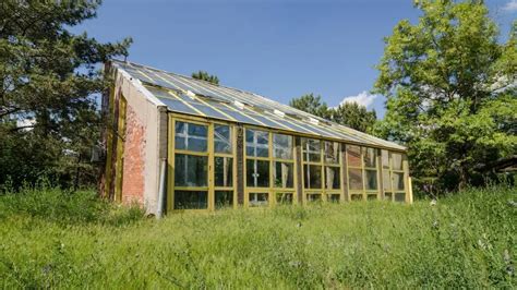 The Ultimate Guide For Passive Solar Greenhouse Kits