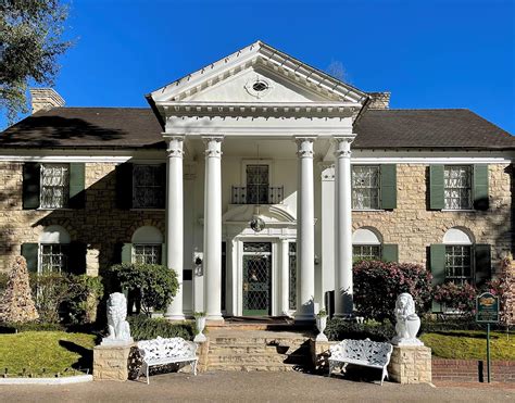 Graceland is offering four new virtual live VIP tours