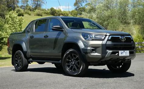 2023 Toyota HiLux Rogue Review | OnlineAuto.com.au