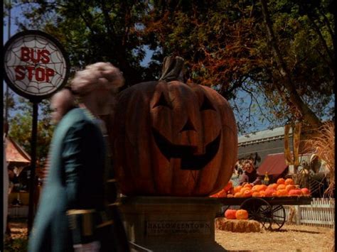 Halloweentown - HALLOWEENTOWN Photo (2259571) - Fanpop