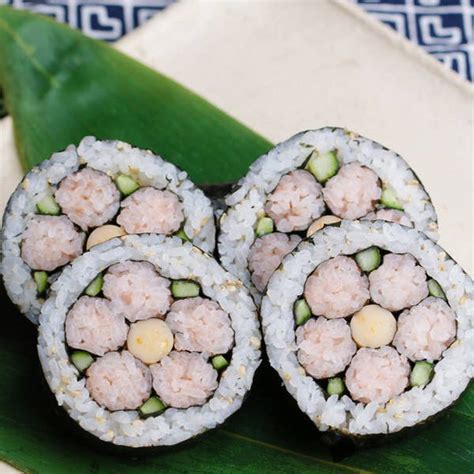 Flower Sushi Roll Recipe by Maklano