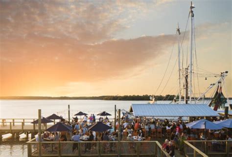 Best Waterfront Restaurant on Hilton Head - Hudson's On the Docks