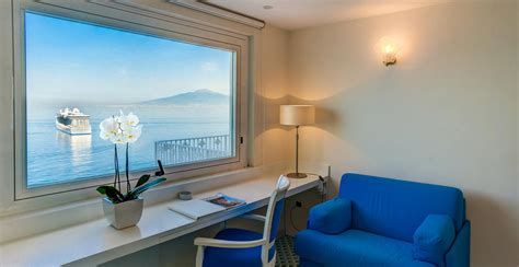 Discover the rooms at Grand Hotel Riviera in Sorrento