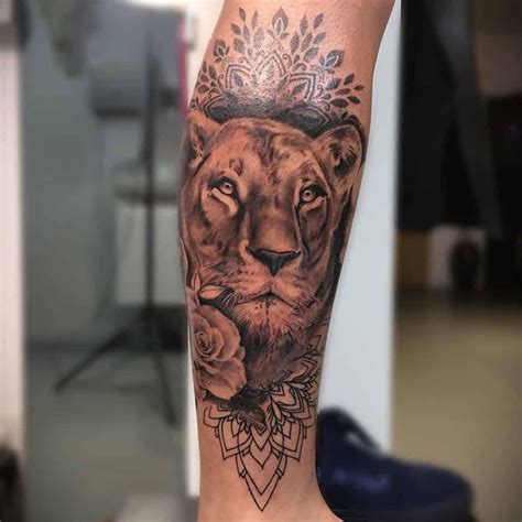 Top more than 84 lioness tattoos for females latest - in.cdgdbentre