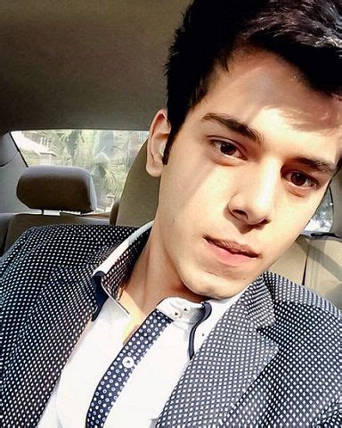 Siddharth Sharma (Splitsvilla 10) Height, Weight, Age, Girlfriend ...