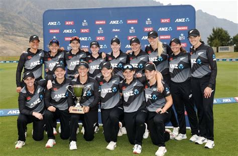 World Cup 2022: SWOT Analysis of New Zealand Women's Team - Female Cricket