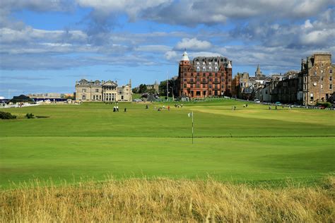 The Old Course at St. Andrews Pictures: A Photo Tour