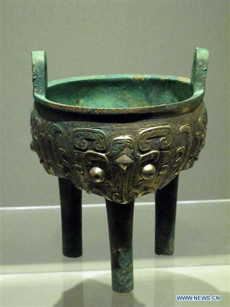 Artifacts retrieved from West Zhou Dynasty exhibited in Baoji - China ...