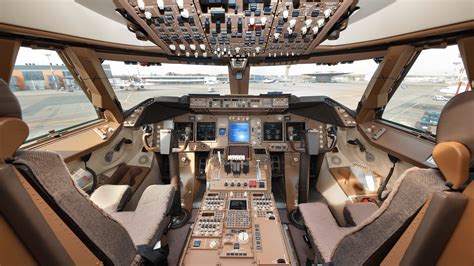 Boeing 747 cockpit : r/zoombackgrounds