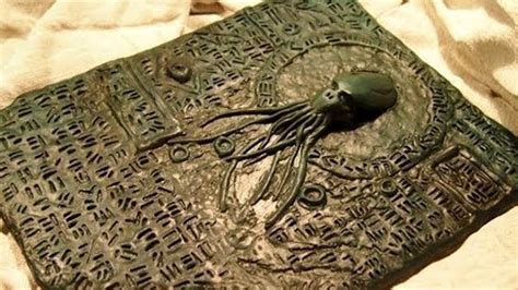 Shocking truth in the mountains of Russia: An alien tablet was found ...