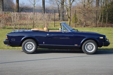 Classic Park Cars | Fiat 124 Sport Spider