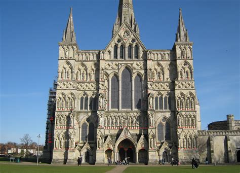 Traveller Information: Salisbury Cathedral - Cathedral Church of the ...