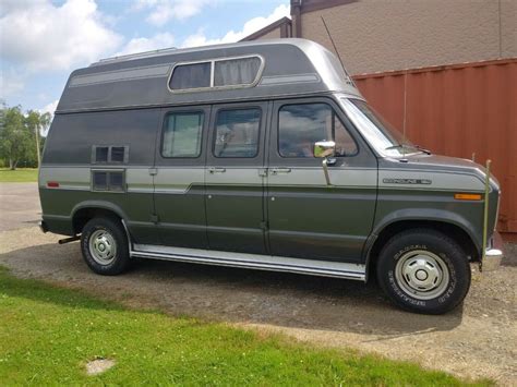 1987 Ford Motorhome / Camper Van - Classic Ford E-Series Van 1987 for sale