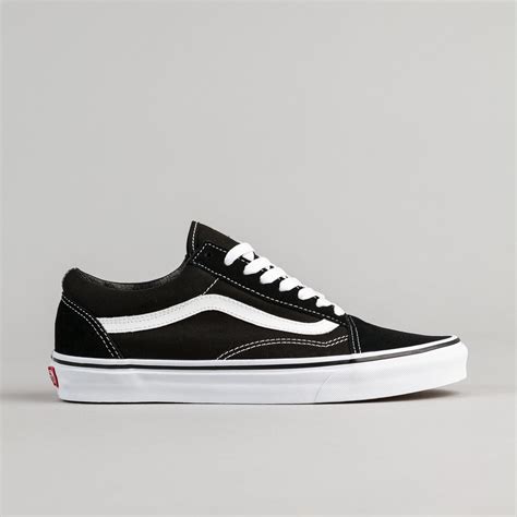 Vans Old Skool Shoes - Black / White | Flatspot