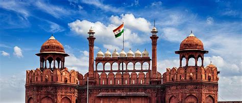 Red Fort, Delhi: Information, Features, Architecture, Facts