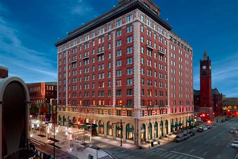 Hotels In Indianapolis | Omni Severin Hotel