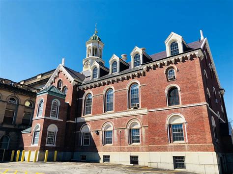 Middlesex County Courthouse (old section) in Lowell, Massachusetts ...