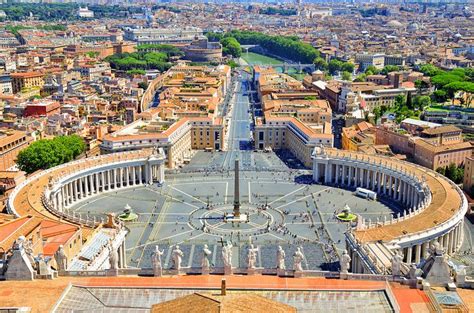 13 Top Tourist Attractions in the Vatican | PlanetWare