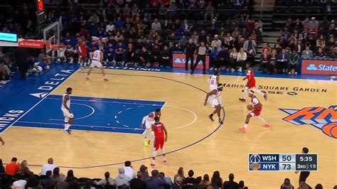 Daniel Gafford with a dunk vs the New York Knicks - Yahoo Sports