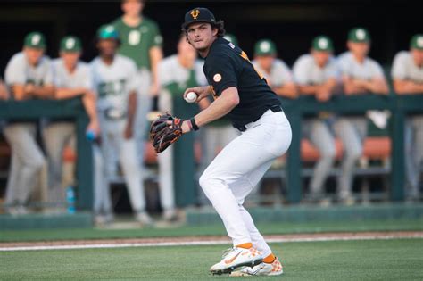 PHOTOS: Tennessee baseball wins NCAA Tournament game versus Charlotte