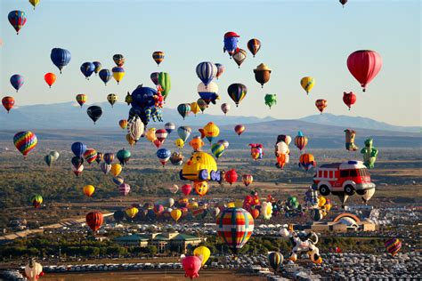 The Colorful Wonder of the Albuquerque Balloon Fiesta - Peoples Flowers