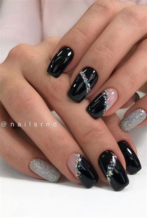 Stylish Nail Art Designs That Pretty From Every Angle : Half black half ...