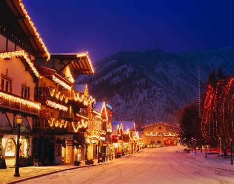 The Most Charming Small Towns to Visit During the Christmas Season ...