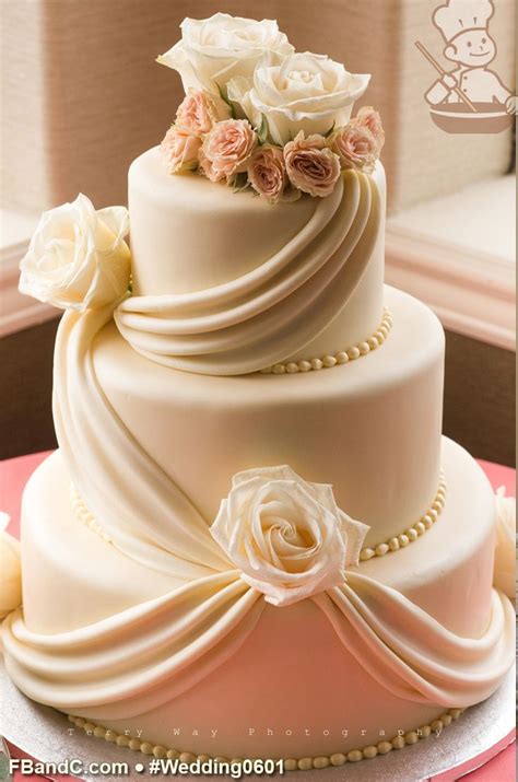 Design W 0601 | White Fondant Wedding Cake | 12"+ 9"+ 6" | Serves 100 ...