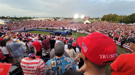 Damani Felder on Twitter: "Ain't no party like a Trump rally 🇺🇲 https ...